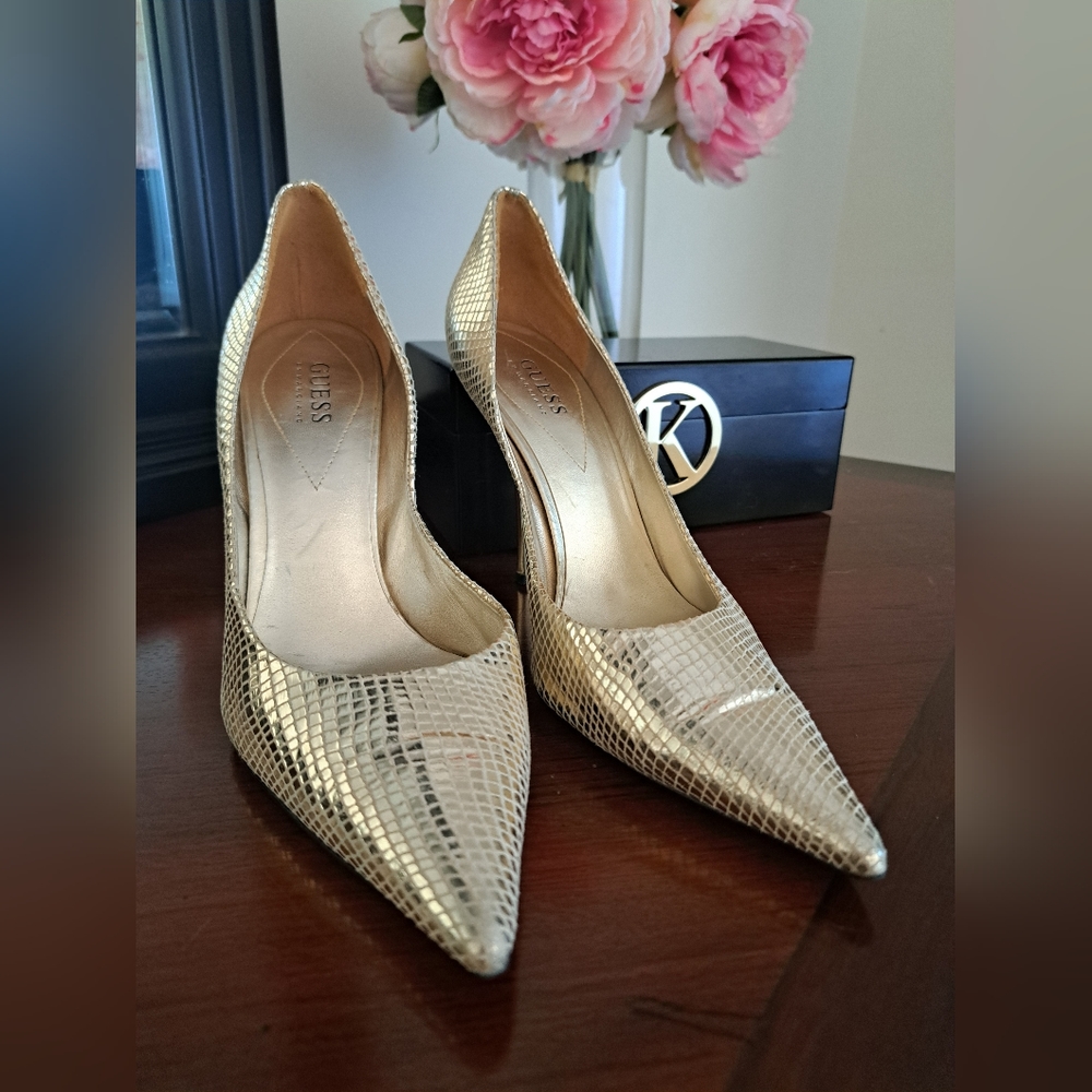 Guess gold heels - Picture 3 of 5